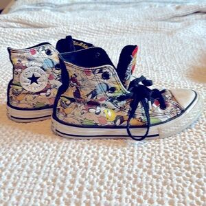 Kinney Tunes Converse Shoe size 1